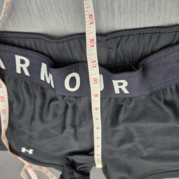 Under Armour Women's Black Athletic Shorts Size S - Picture 8 of 10